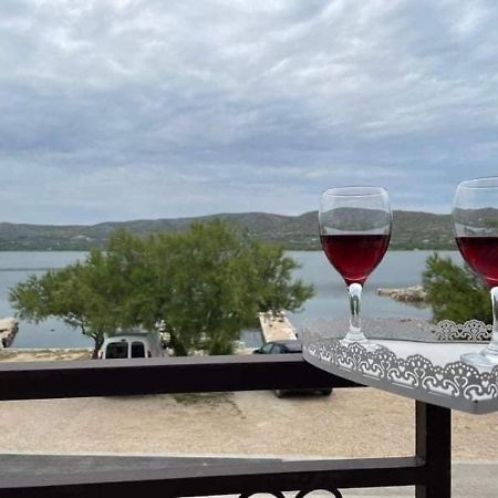 Apartman Luka Jadrtovac Bagian luar foto