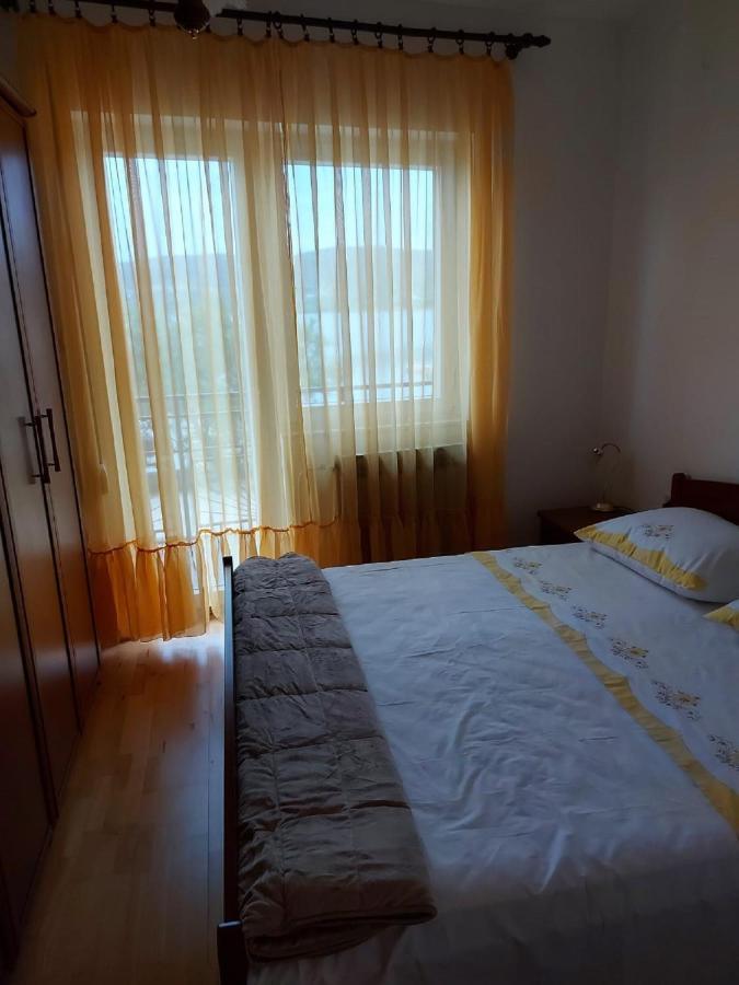 Apartman Luka Jadrtovac Bagian luar foto
