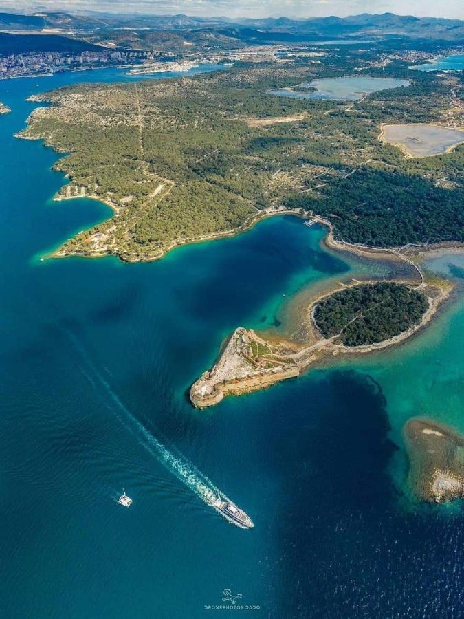 Apartman Luka Jadrtovac Bagian luar foto