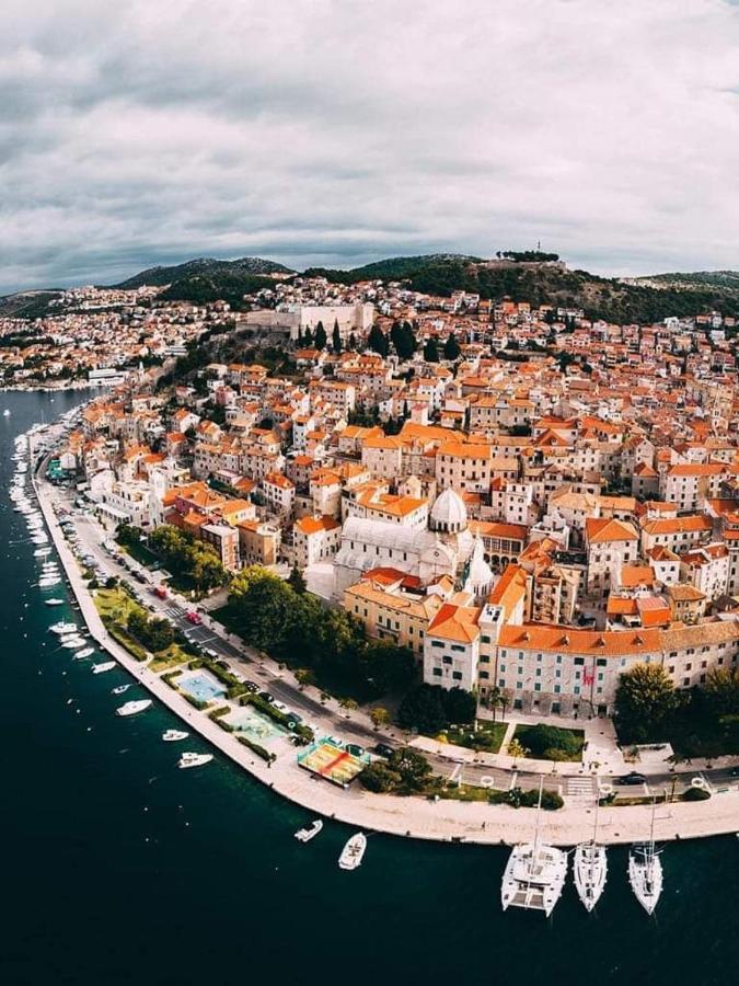 Apartman Luka Jadrtovac Bagian luar foto